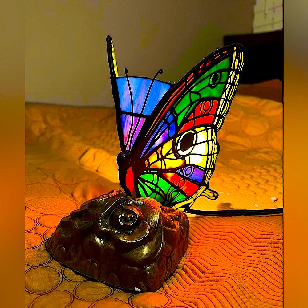 BNIB Stained Glass Butterfly Lamp 🦋 - Picture 2 of 7